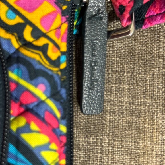 Vera Bradley Triple Zip Hipster Crossbody Bag โ Paisley Print - Picture 3 of 8